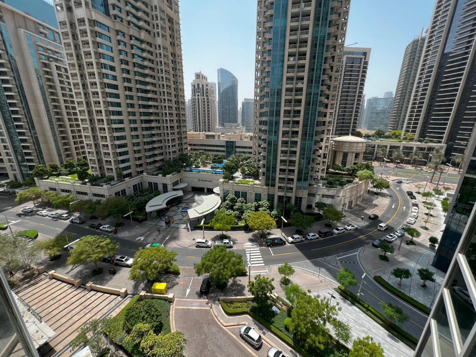 Ramada Downtown Dubai Aparthotel Екстериор снимка